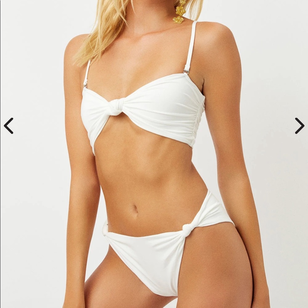 FRANKIES BIKINIS SET